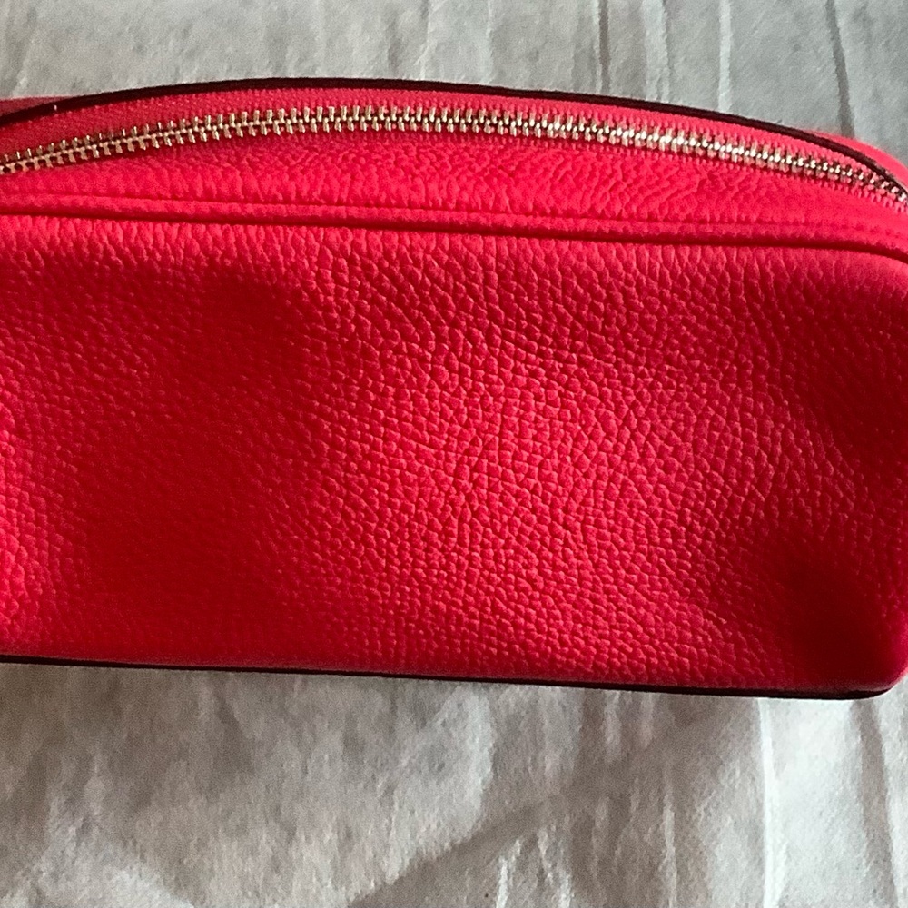 Coach cosmetics case - Picture 2 of 2